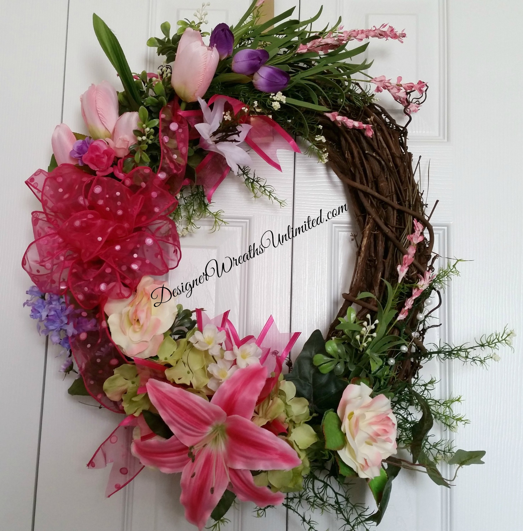 Silk Grapevine Wreaths Custom in Paducah, KY - Cindy's Flowers & Gifts