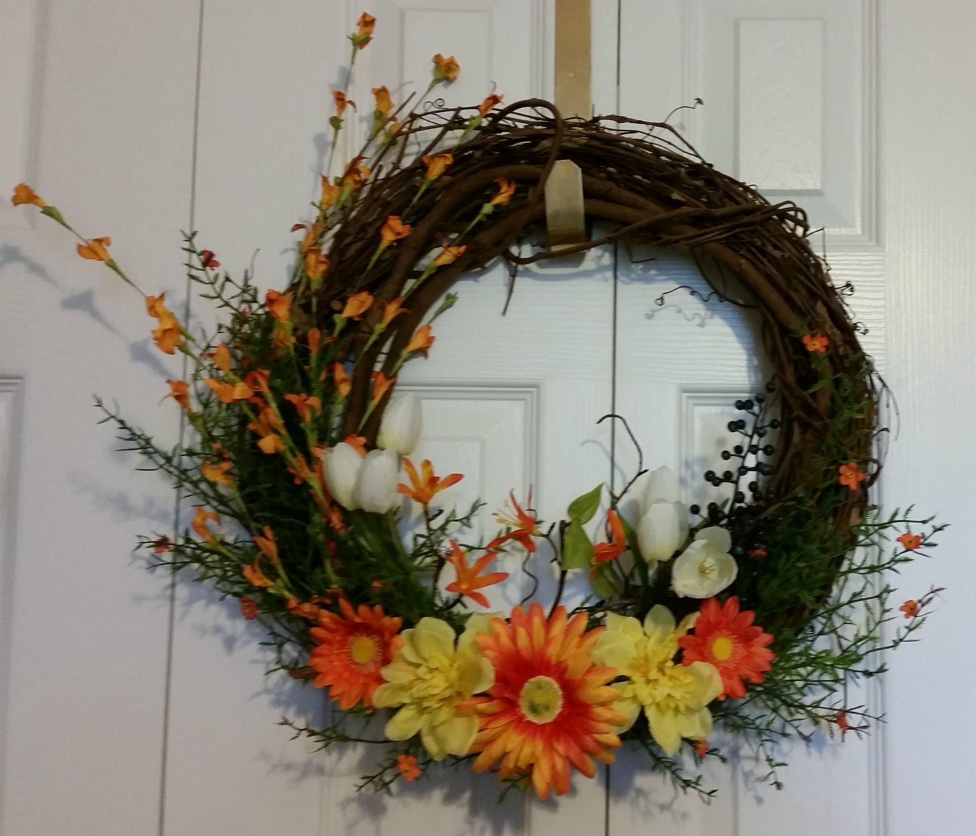 Beach Fall Floral Grapevine Wreath by KatsCreationsNMore